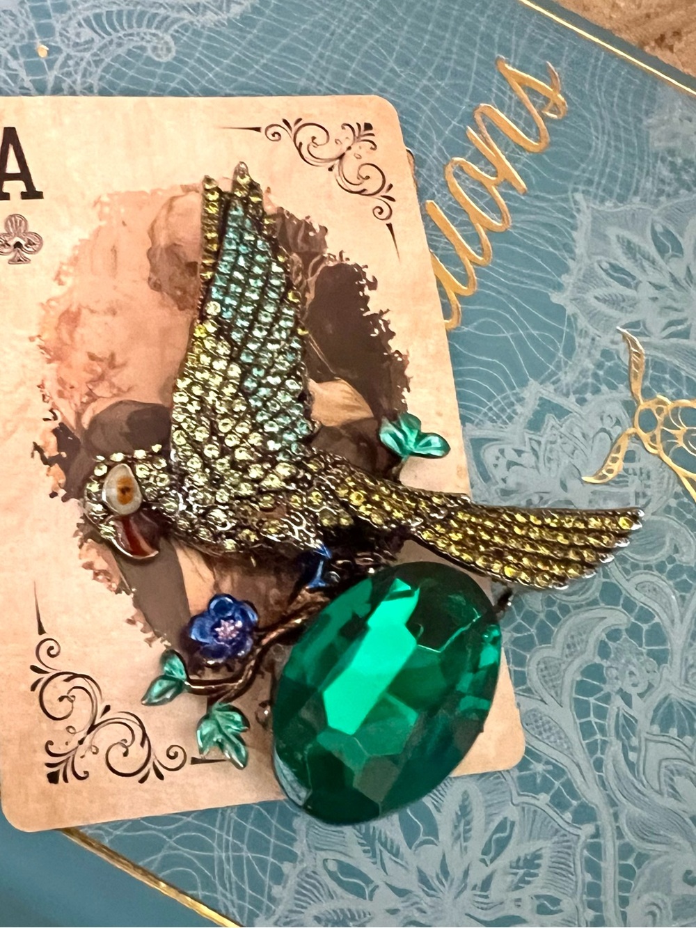 New! Aratta Birds of a Feather Green Rhinestone Beautiful Oversized Brooch Pin